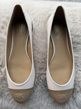 Michael Kors Beige and Taupe Logo Cap-Toe Ballet Flats